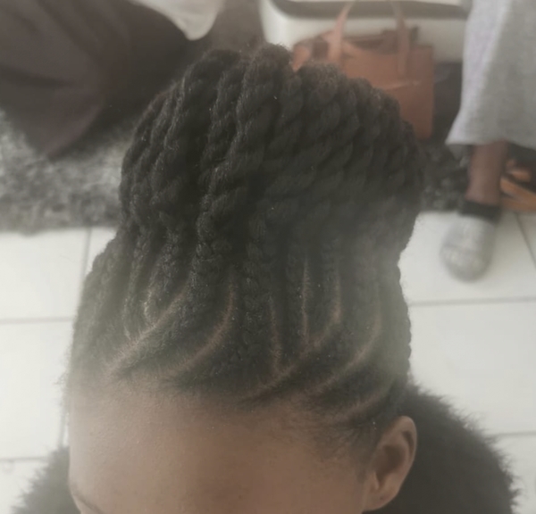 salon de coiffure afro tresse tresses box braids crochet braids vanilles tissages paris 75 77 78 91 92 93 94 95 SHKRAHAA