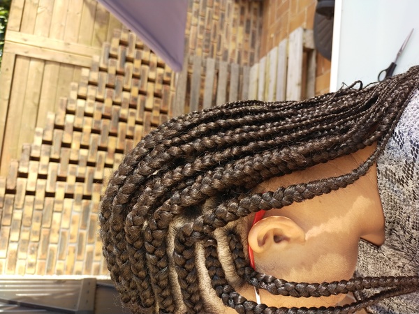 salon de coiffure afro tresse tresses box braids crochet braids vanilles tissages paris 75 77 78 91 92 93 94 95 EUPJTAKI