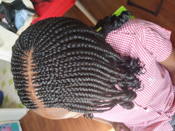 salon de coiffure afro tresse tresses box braids crochet braids vanilles tissages paris 75 77 78 91 92 93 94 95 AGYKONMH