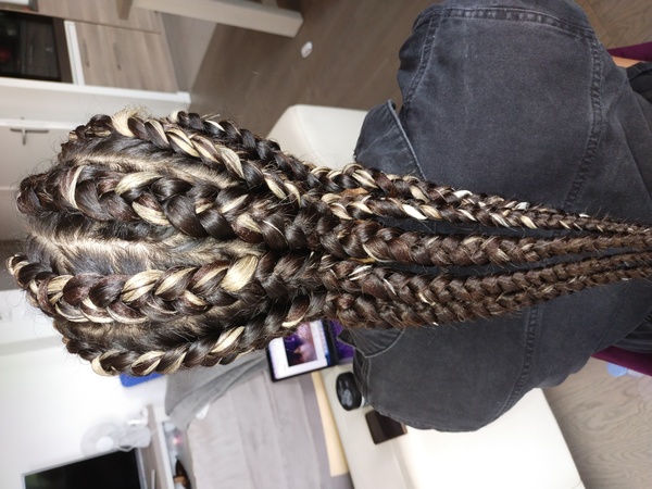 salon de coiffure afro tresse tresses box braids crochet braids vanilles tissages paris 75 77 78 91 92 93 94 95 OFICLYPM