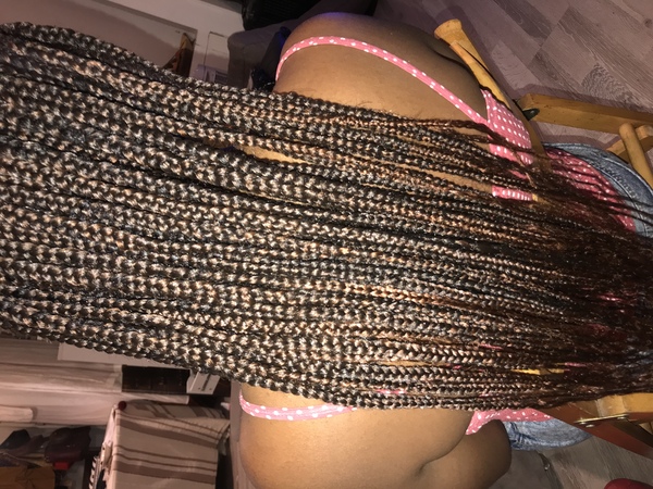 salon de coiffure afro tresse tresses box braids crochet braids vanilles tissages paris 75 77 78 91 92 93 94 95 WGNFMSMP