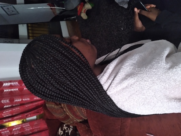 salon de coiffure afro tresse tresses box braids crochet braids vanilles tissages paris 75 77 78 91 92 93 94 95 QDJTUSZH