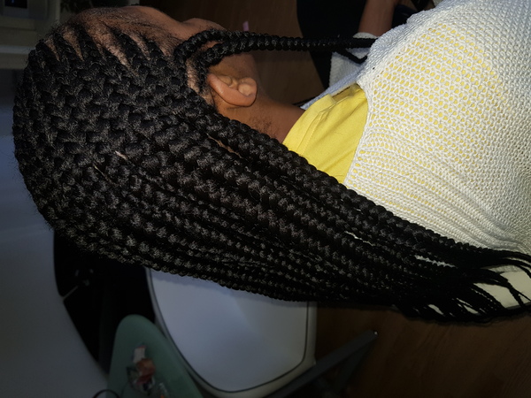 salon de coiffure afro tresse tresses box braids crochet braids vanilles tissages paris 75 77 78 91 92 93 94 95 HUHCHSSR