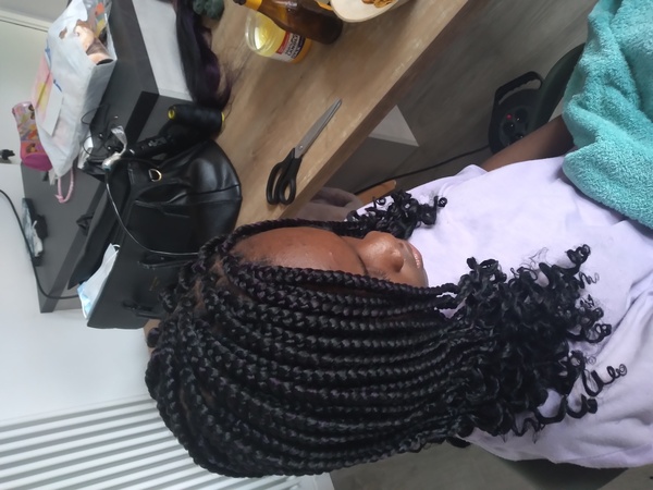 salon de coiffure afro tresse tresses box braids crochet braids vanilles tissages paris 75 77 78 91 92 93 94 95 NTHINIYT