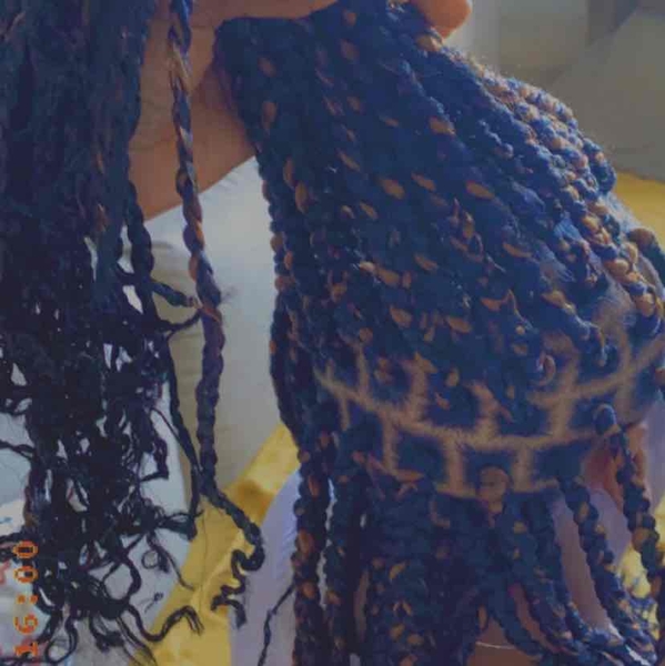 salon de coiffure afro tresse tresses box braids crochet braids vanilles tissages paris 75 77 78 91 92 93 94 95 KROIMDTK