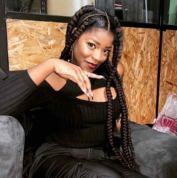 salon de coiffure afro tresse tresses box braids crochet braids vanilles tissages paris 75 77 78 91 92 93 94 95 AJODKWUL