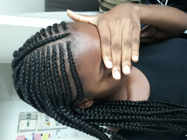 salon de coiffure afro tresse tresses box braids crochet braids vanilles tissages paris 75 77 78 91 92 93 94 95 TUOUARAN