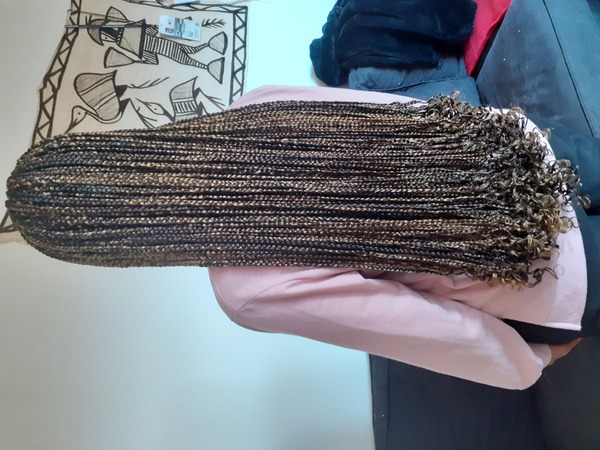 salon de coiffure afro tresse tresses box braids crochet braids vanilles tissages paris 75 77 78 91 92 93 94 95 NIRTTSMI