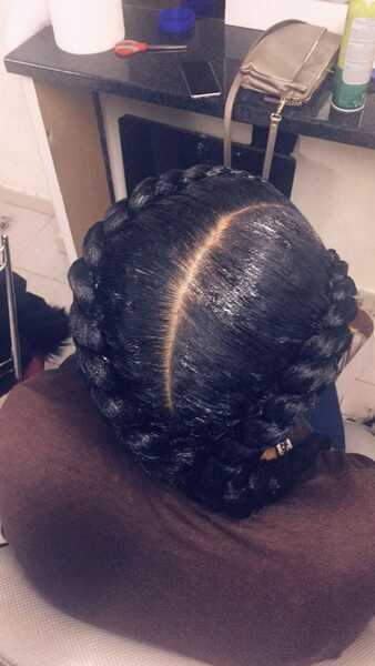 salon de coiffure afro tresse tresses box braids crochet braids vanilles tissages paris 75 77 78 91 92 93 94 95 PSCGTMVR