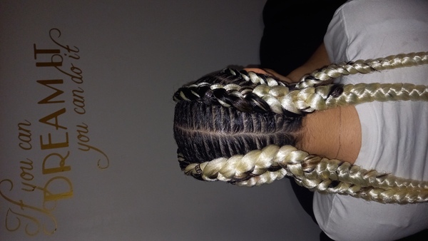 salon de coiffure afro tresse tresses box braids crochet braids vanilles tissages paris 75 77 78 91 92 93 94 95 XDZAZPYL