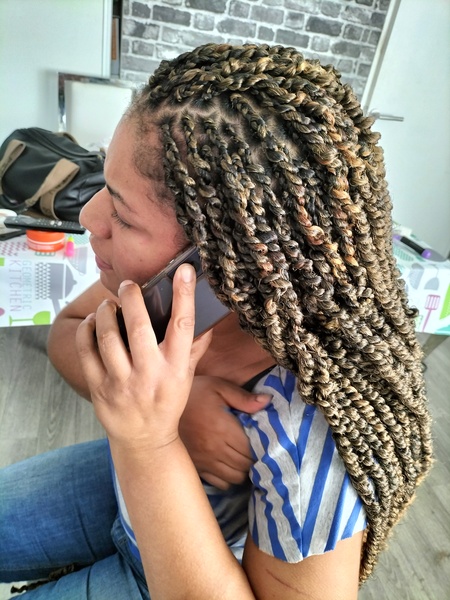 salon de coiffure afro tresse tresses box braids crochet braids vanilles tissages paris 75 77 78 91 92 93 94 95 LKWRQNUC