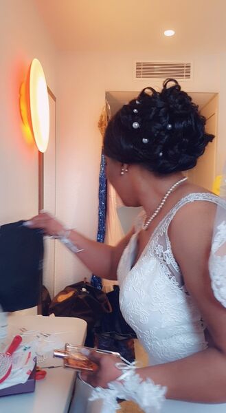 salon de coiffure afro tresse tresses box braids crochet braids vanilles tissages paris 75 77 78 91 92 93 94 95 IBAHHMXA