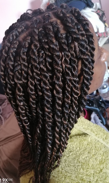 salon de coiffure afro tresse tresses box braids crochet braids vanilles tissages paris 75 77 78 91 92 93 94 95 CJPQOYUM