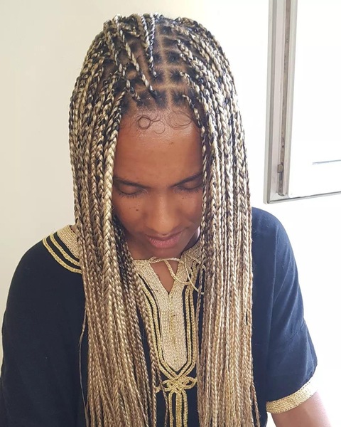 salon de coiffure afro tresse tresses box braids crochet braids vanilles tissages paris 75 77 78 91 92 93 94 95 GDNJICIV