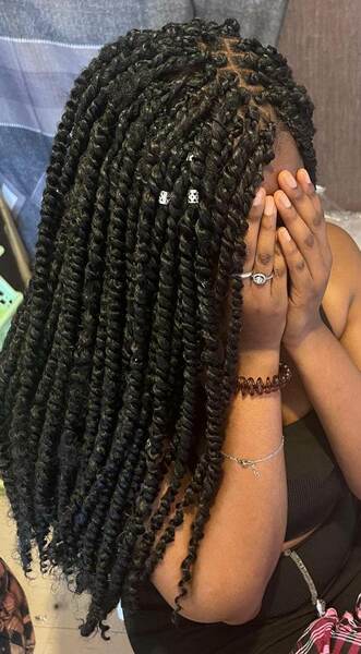 salon de coiffure afro tresse tresses box braids crochet braids vanilles tissages paris 75 77 78 91 92 93 94 95 UPISPJOB
