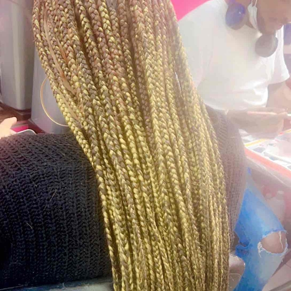 salon de coiffure afro tresse tresses box braids crochet braids vanilles tissages paris 75 77 78 91 92 93 94 95 AUUGEUFM