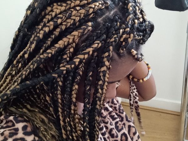 salon de coiffure afro tresse tresses box braids crochet braids vanilles tissages paris 75 77 78 91 92 93 94 95 STKFCGGB