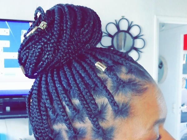 salon de coiffure afro tresse tresses box braids crochet braids vanilles tissages paris 75 77 78 91 92 93 94 95 OLKDPZXL
